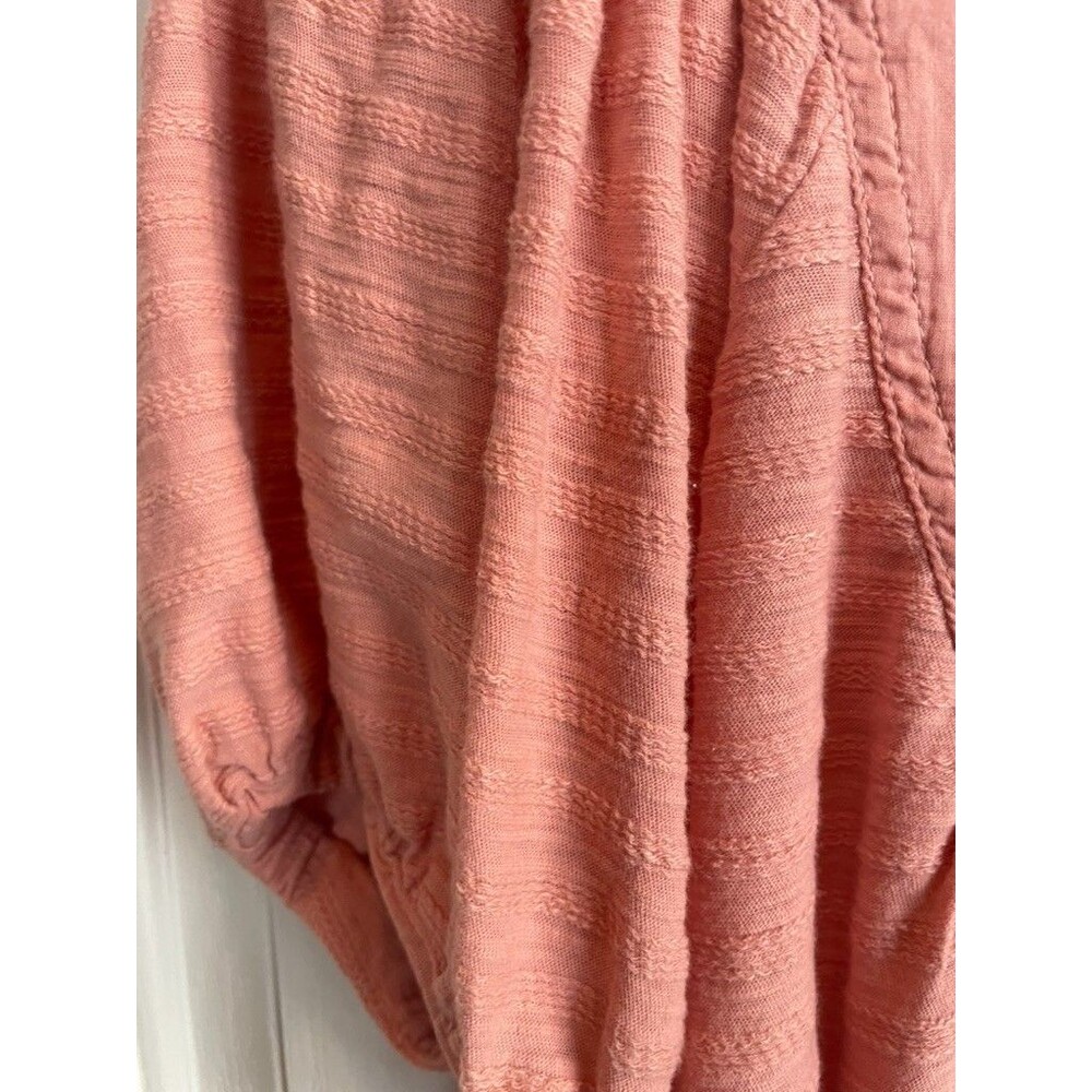 Anthropologie Size S Coral Ruffle Button short Sleeve Knit blouse,, soft!!!! - Picture 3 of 6